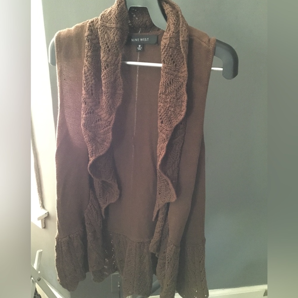 Brown knitted Vest